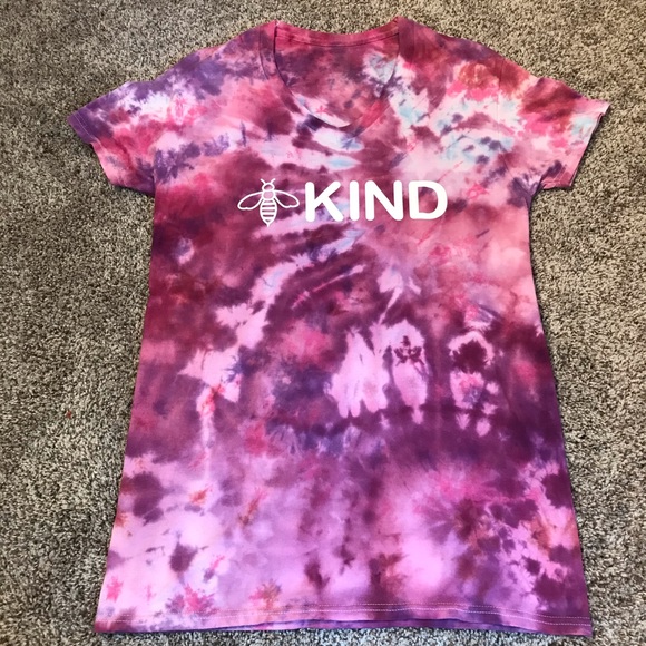 Bee Kind Tie Dye Tshirt Size Small - Picture 5 of 9